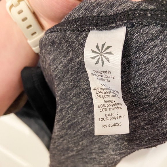 Athleta Charcoal Gray Heathered Excursion Skort - Picture 8 of 8